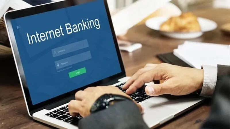 Nhận tiền thưởng qua tài khoản ngân hàng online
